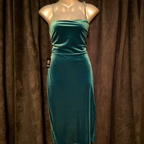 Velvety Express brand dress size S. PERFECT condition! Good holiday dress! - Picture 4 of 8